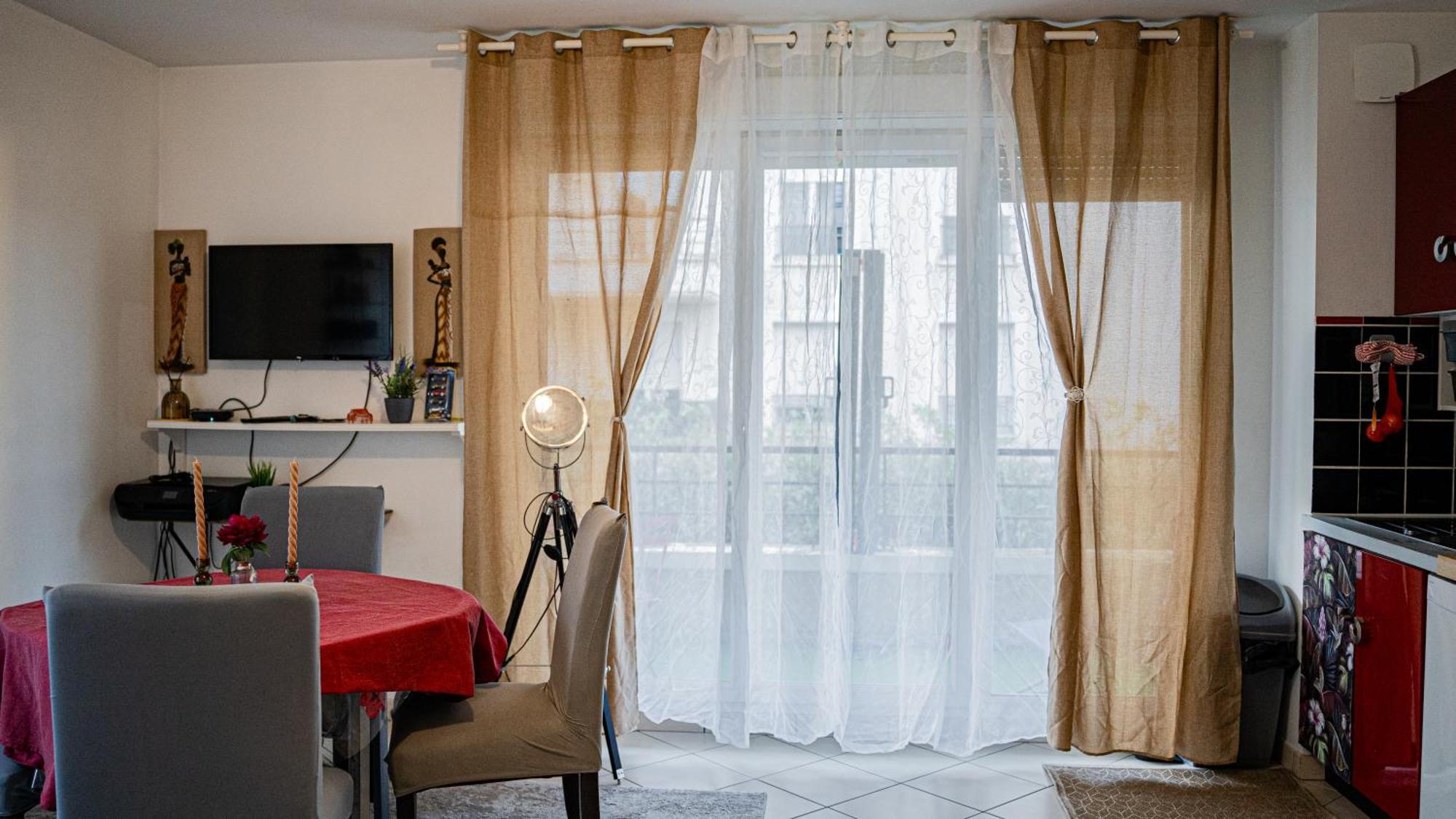 Heyzie Apartment Pontault-Combault Ngoại thất bức ảnh